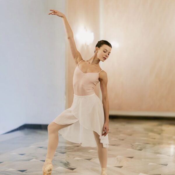 Body bez rękawów i na ramiączkach Juli Garden